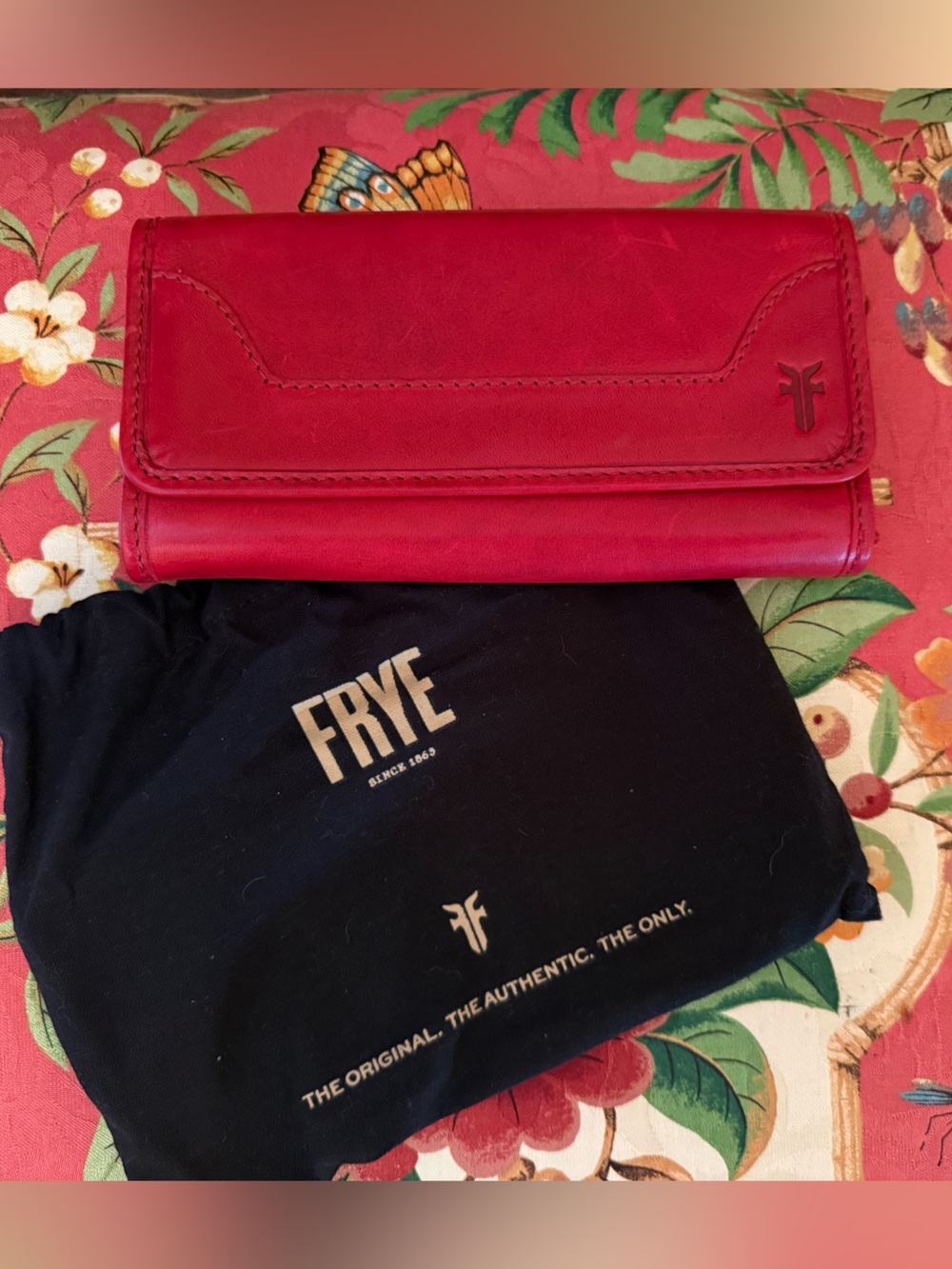 FRYE AND CO. Red Leather Clutch Wallet